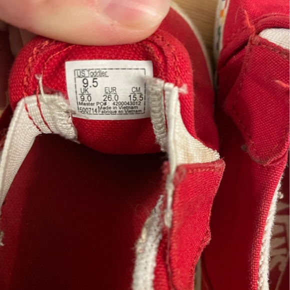 Vans toddler slip-ons. - Picture 2 of 6